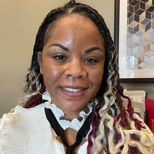 Meet your Posher, Sonya d